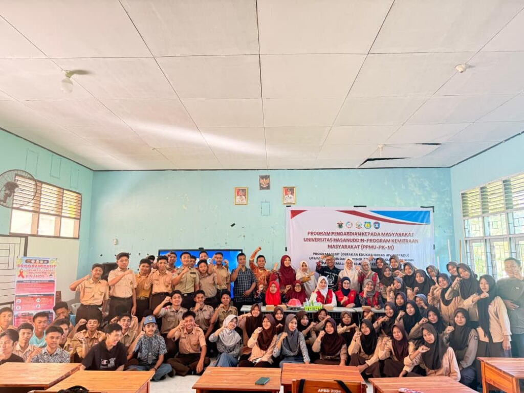 Fakultas Keperawatan Unhas Edukasi Remaja Cegah HIV Lewat Program GESIT di Kepulauan Selayar 5