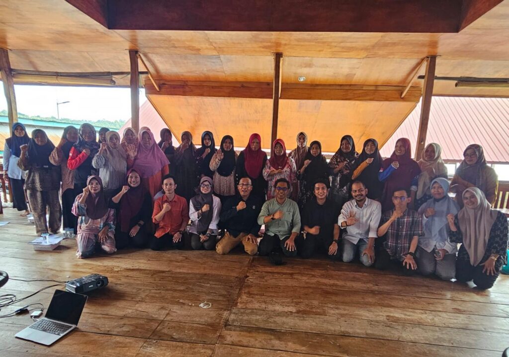 Unhas Berdayakan Kelompok Usaha Perikanan Pesisir Berbasis Ekosistem Mangrove di Selayar