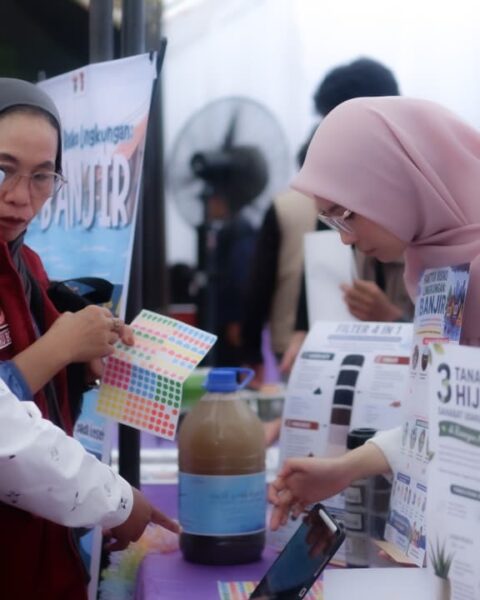 Unhas dan Stanford University Hadirkan Pameran Kesehatan Lingkungan di Kecamatan Tallo Kota Makassar