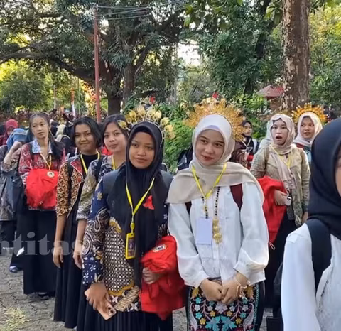 PKKMB FIB Unhas 2025 Hadirkan Parade Atribut Kebudayaan